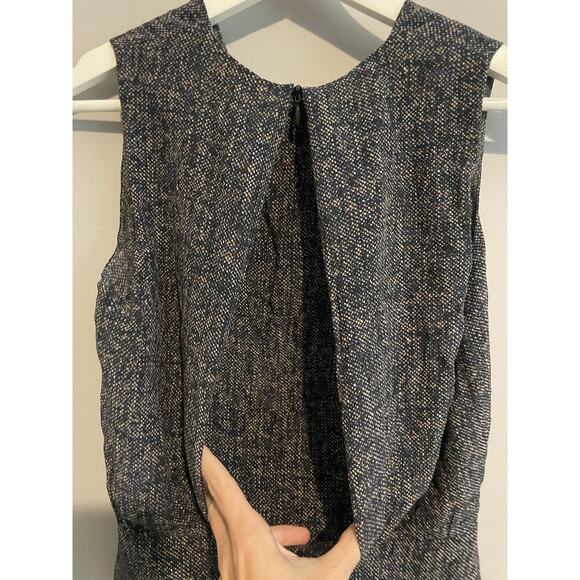 THEORY Blue White Beige Print‎ CAMARA 100% Silk Peplum Shirt Top Womens sz P/TP - Picture 7 of 7